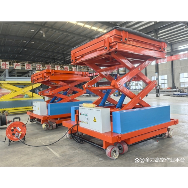 常德钢厂用升降机